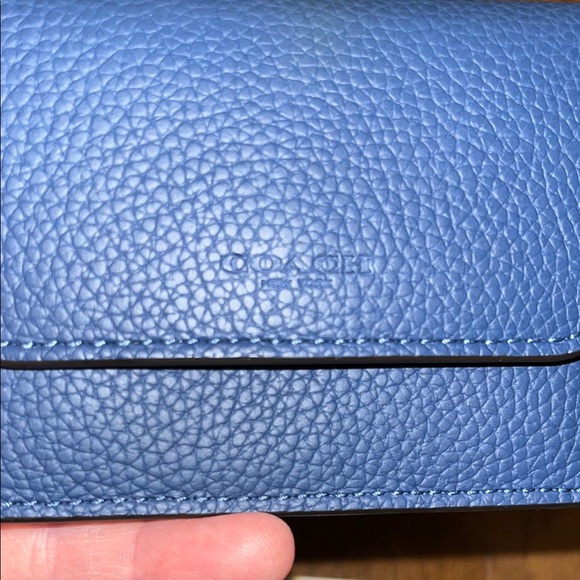 Coach new w/tags Blue Pebble Leather accordion card case. - Picture 9 of 9